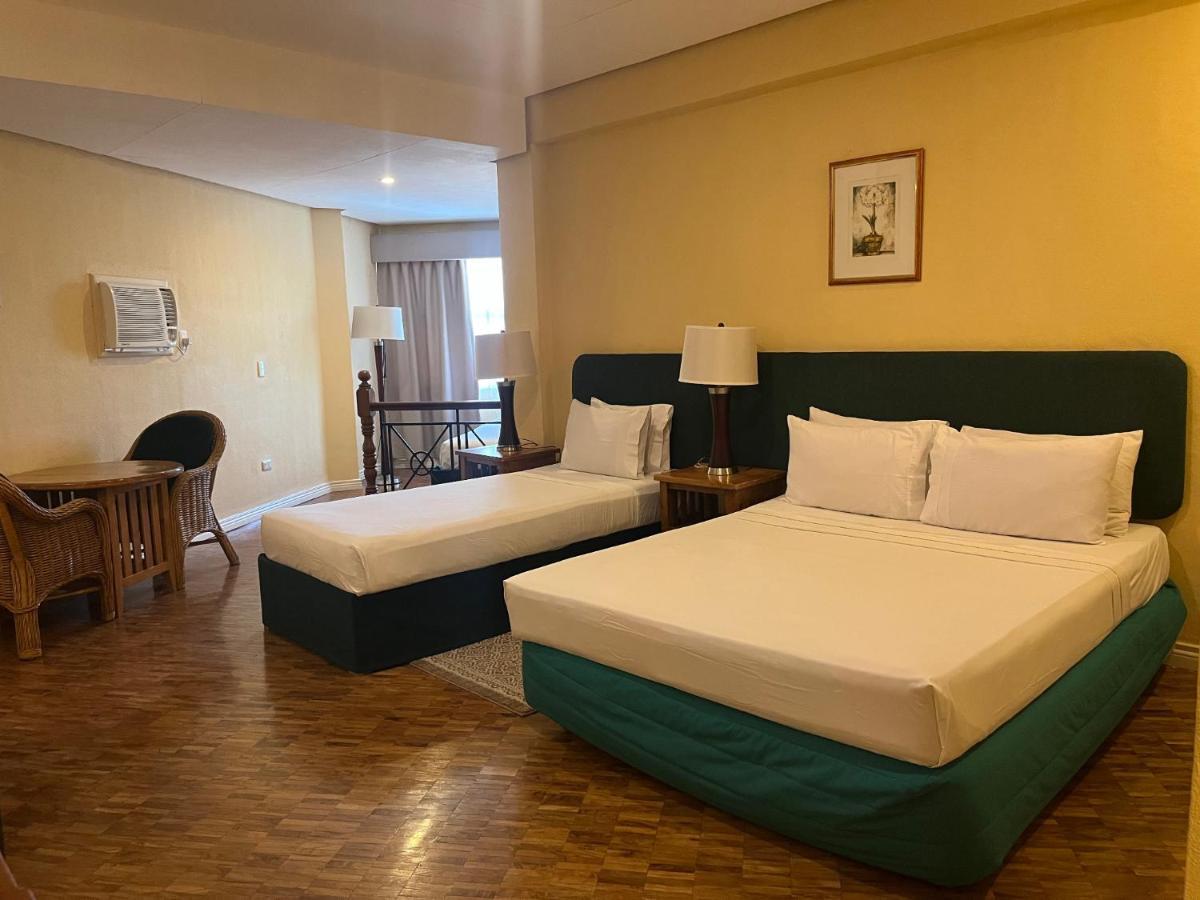 Coco Grande Hotel Dumaguete City Eksteriør bilde