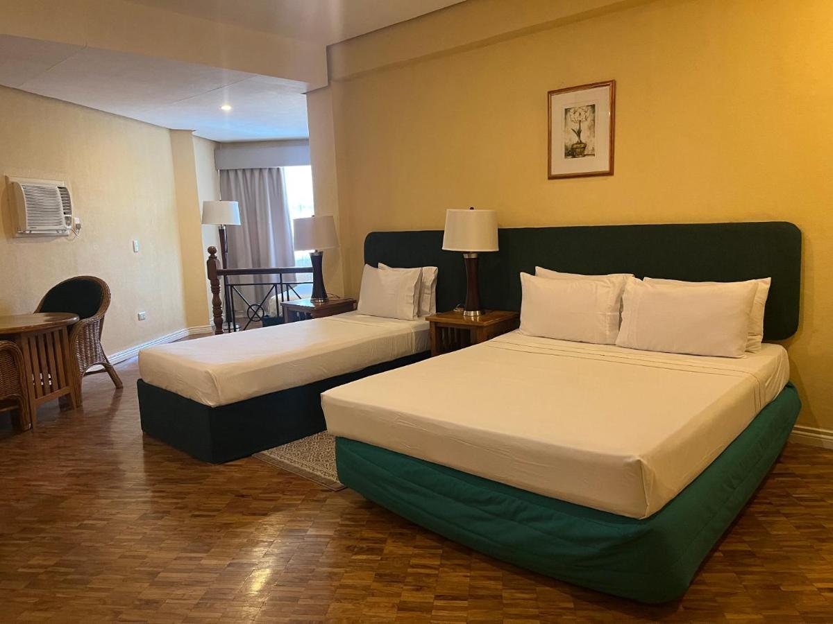 Coco Grande Hotel Dumaguete City Eksteriør bilde